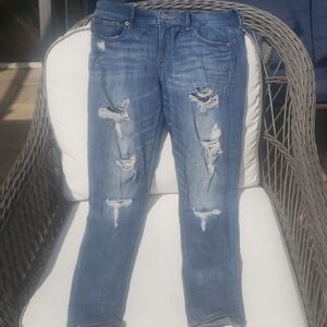 💙EXPRESS Distressed Jeans